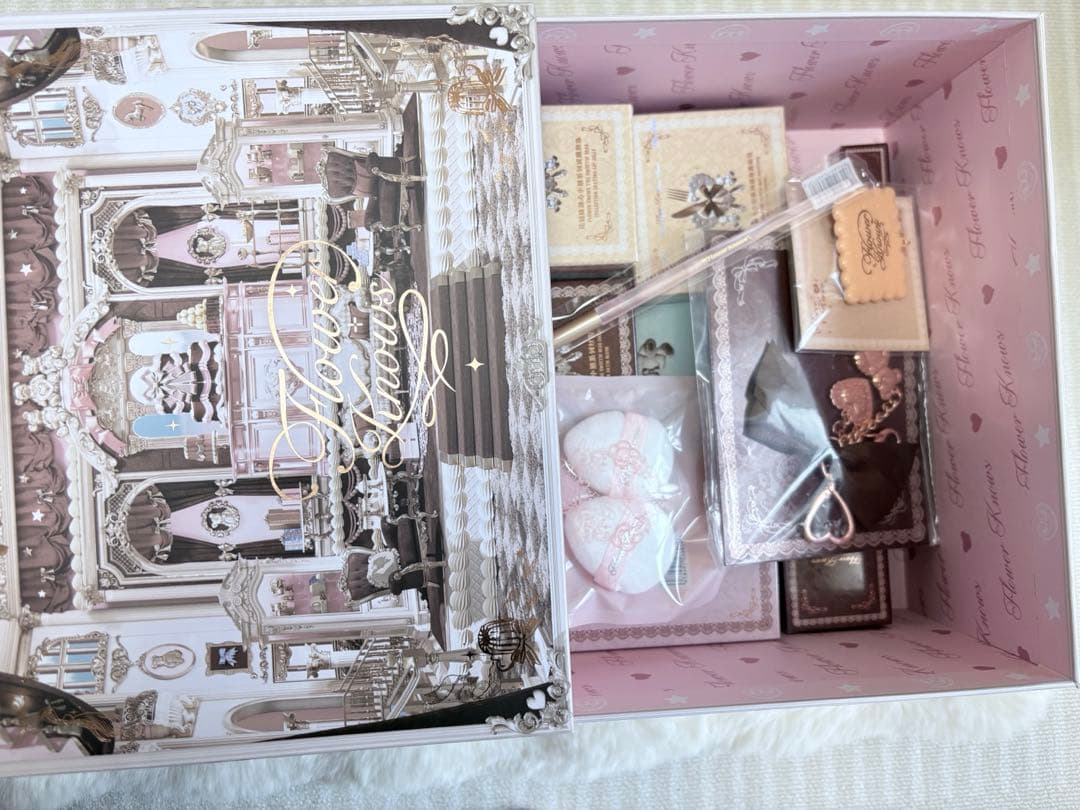 【新品】フラワーノーズ　スウィーティーベアコレクション ハンドミラー10点セット