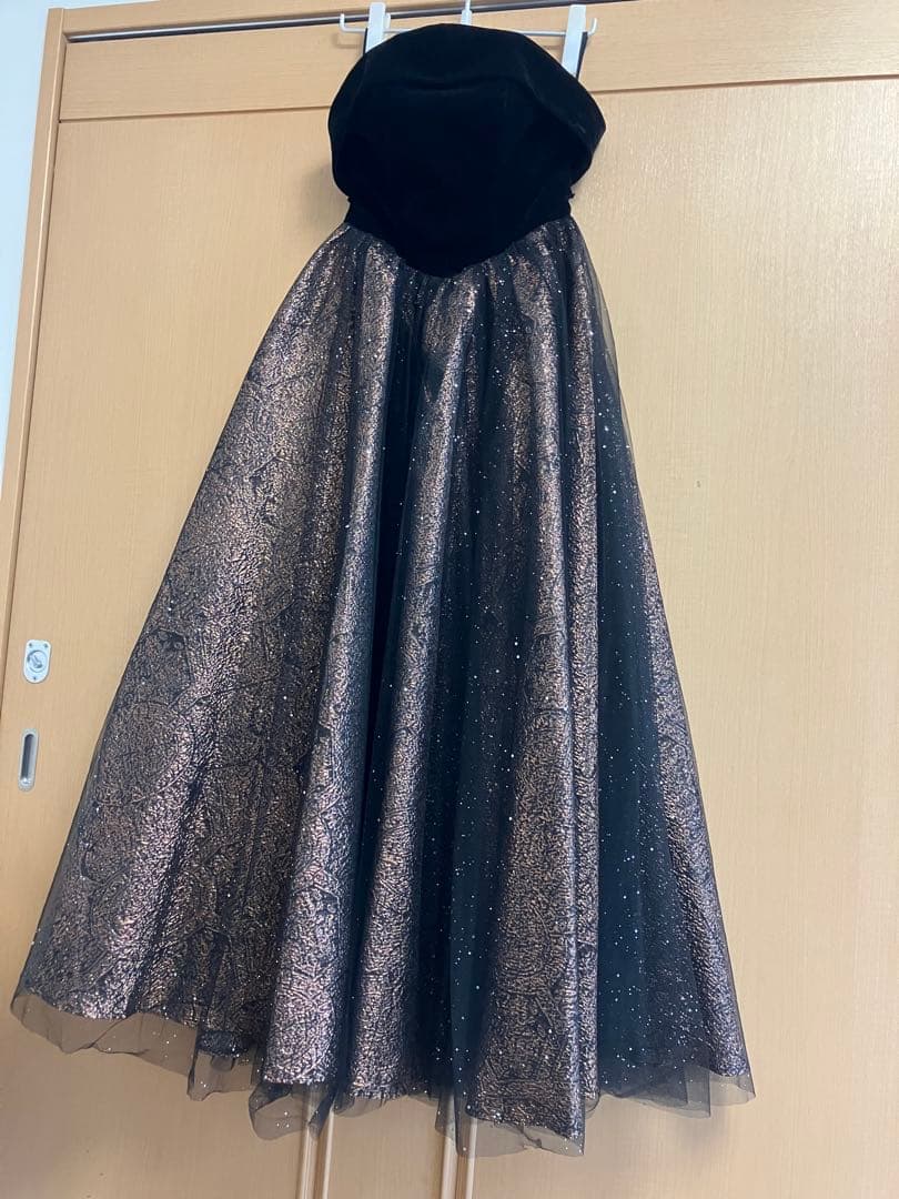 イブニングドレス　ゴージャス　プリンセス ブラック　演奏会　結婚式　S XS