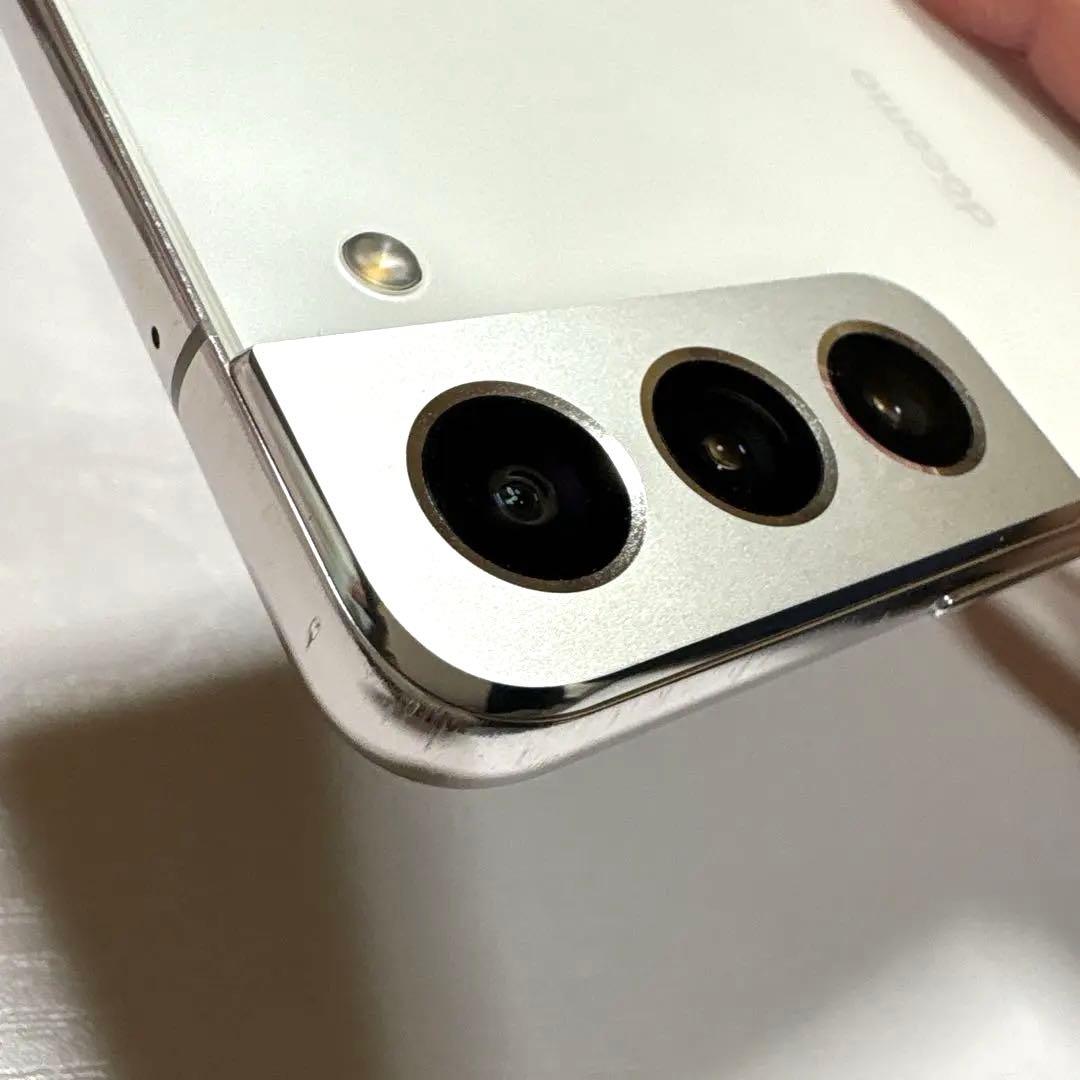 【美品】SAMSUNG Galaxy S22 SC-51C ファントムホワイト