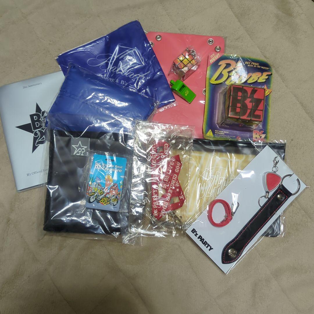 B'z 会報誌Vol29〜100(何冊か抜け有り)、ノベルティセット
