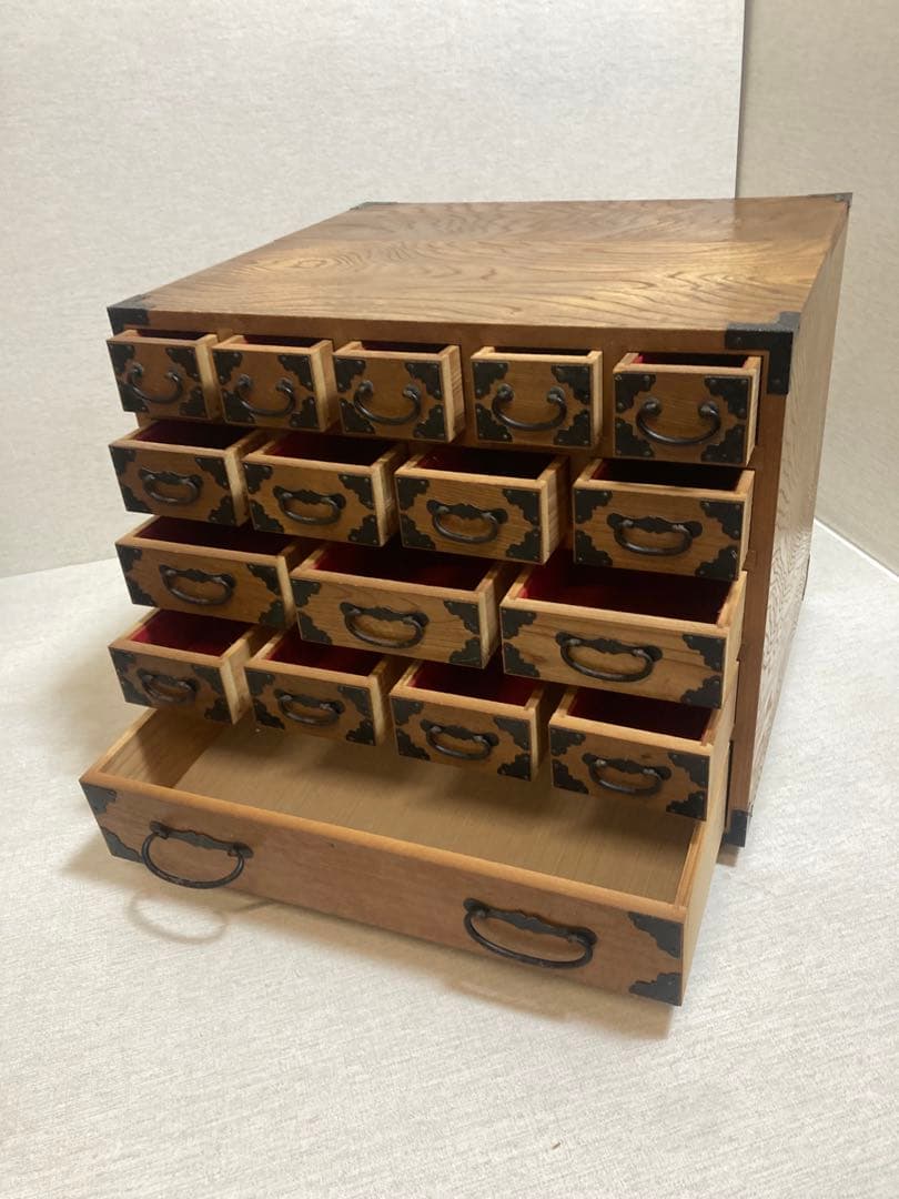 レトロ調 薬箪笥 薬箱 引き出し17杯和箪笥