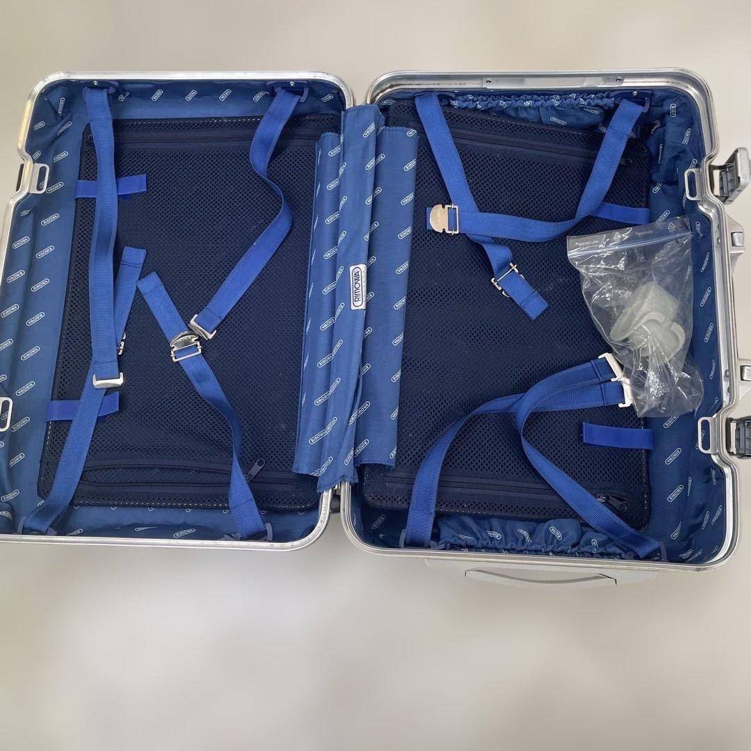 RIMOWA シルバー キャリーケース