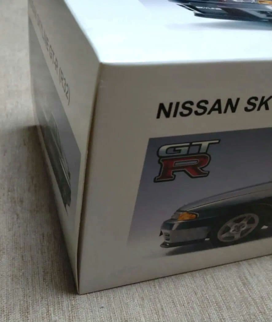 ミニカー NISSAN SKYLINE GT-R (R32) 1:18 AUTOart