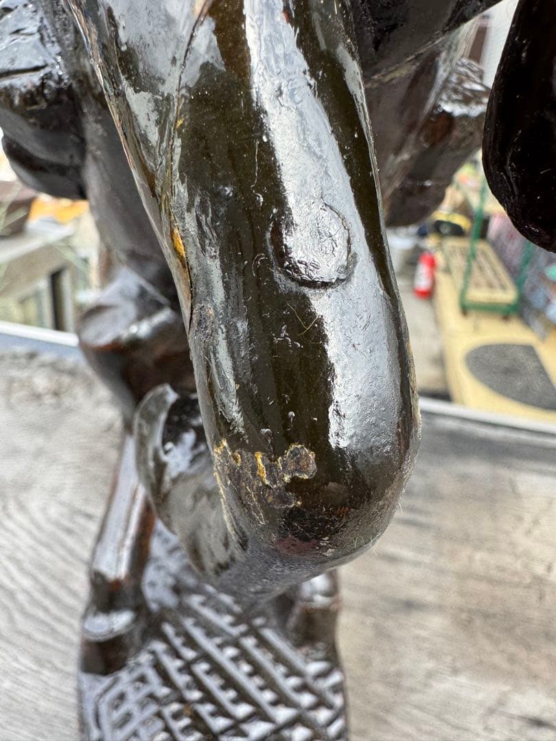 ドンキ・ホーテー　木像