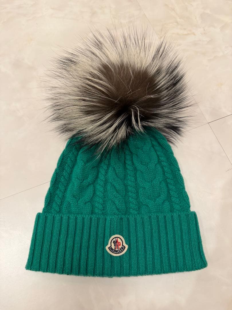 ひみつのあこちゃん‼️ モンクレール　グリーン ニット帽