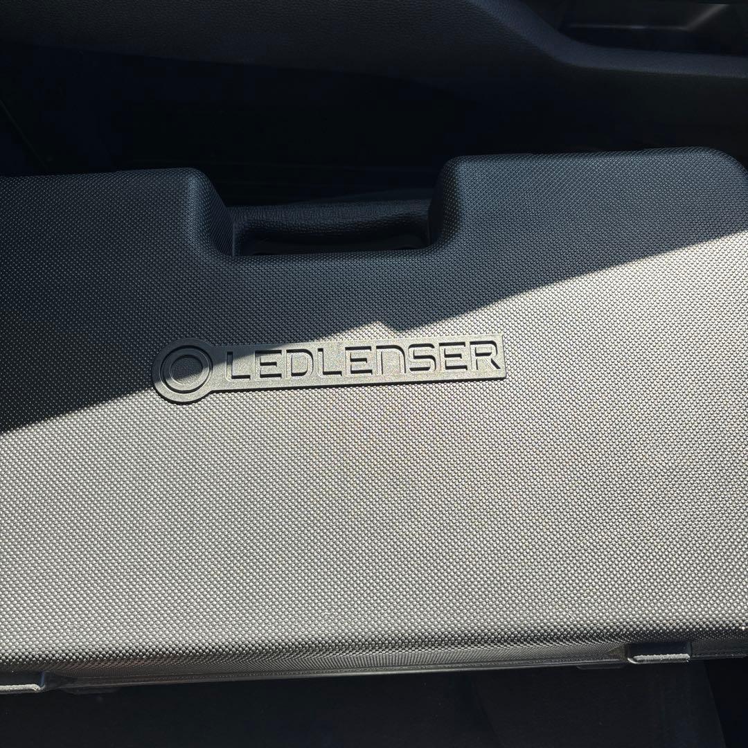 LEDLENSER X21R 懐中電灯