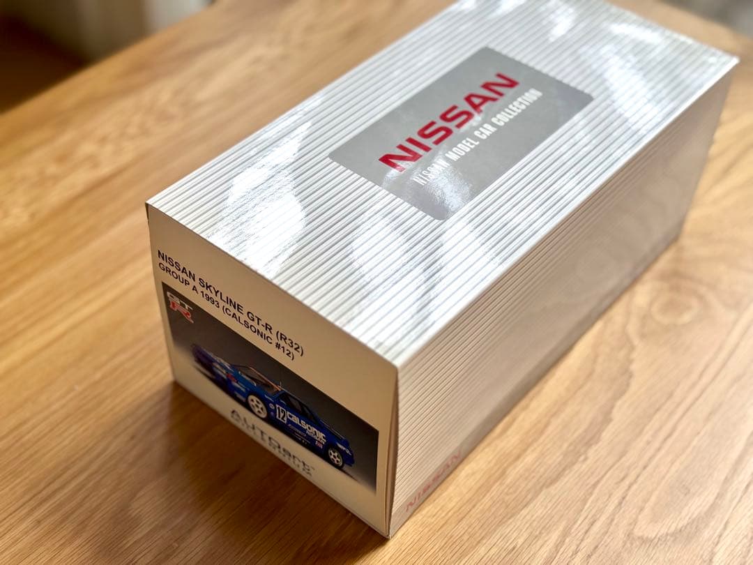 ミニカー AUTOart SKYLINE GT-R (R32) CALSONIC #12