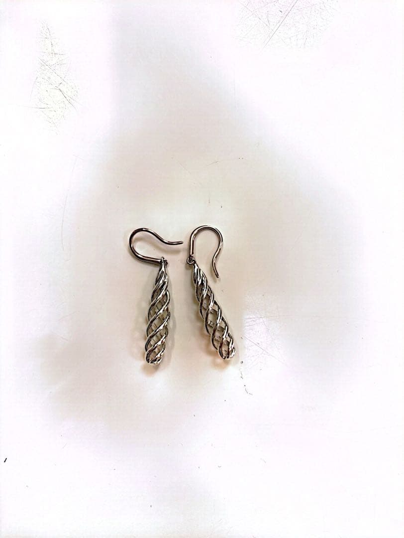 Tiffany & Co. シルバーツイストピアス