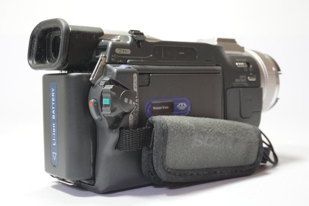 [動作品] SONY DCR-TRV20 ビデオカメラ MiniDV ダビング