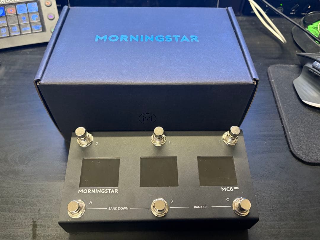 MORNINGSTAR MC6 PRO MIDIコントローラー