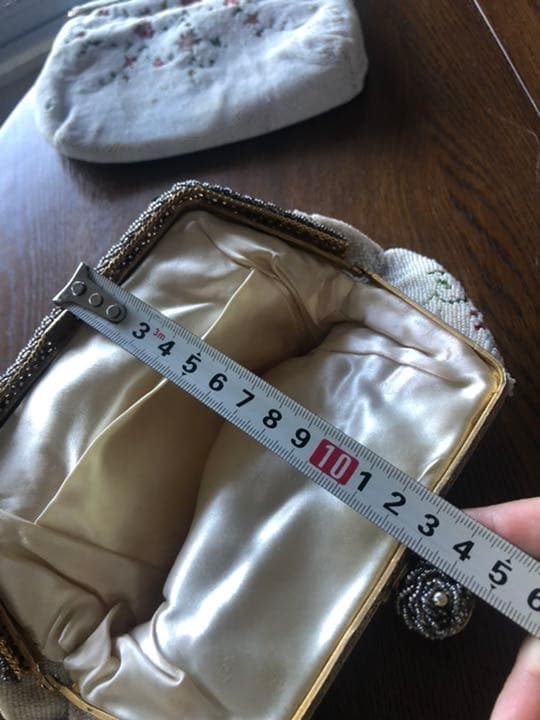 フランスアンティーク　マイクロガラスビーズと刺繍バッグ