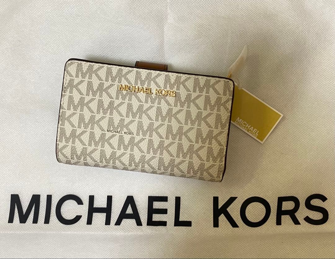 【新品未使用】マイケルコース 財布 二つ折り MICHAEL CORS バニラ