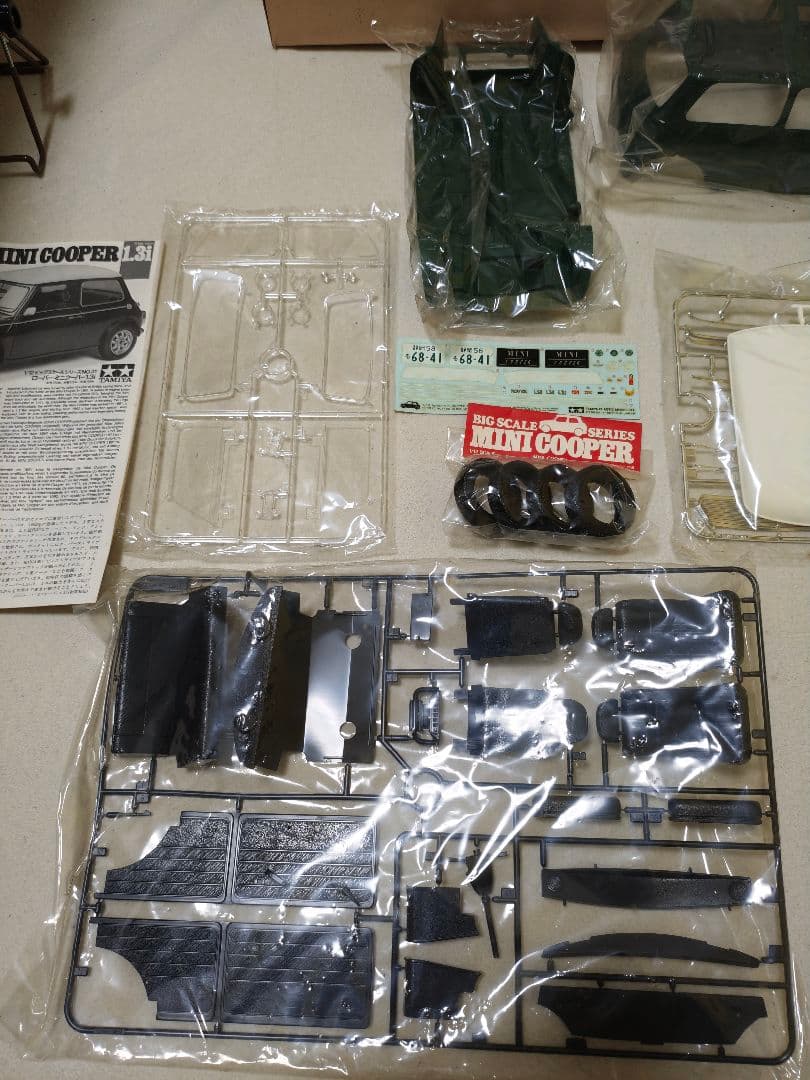タミヤ　1/12 ローバーミニクーパー1.3i ビッグスケールシリーズ