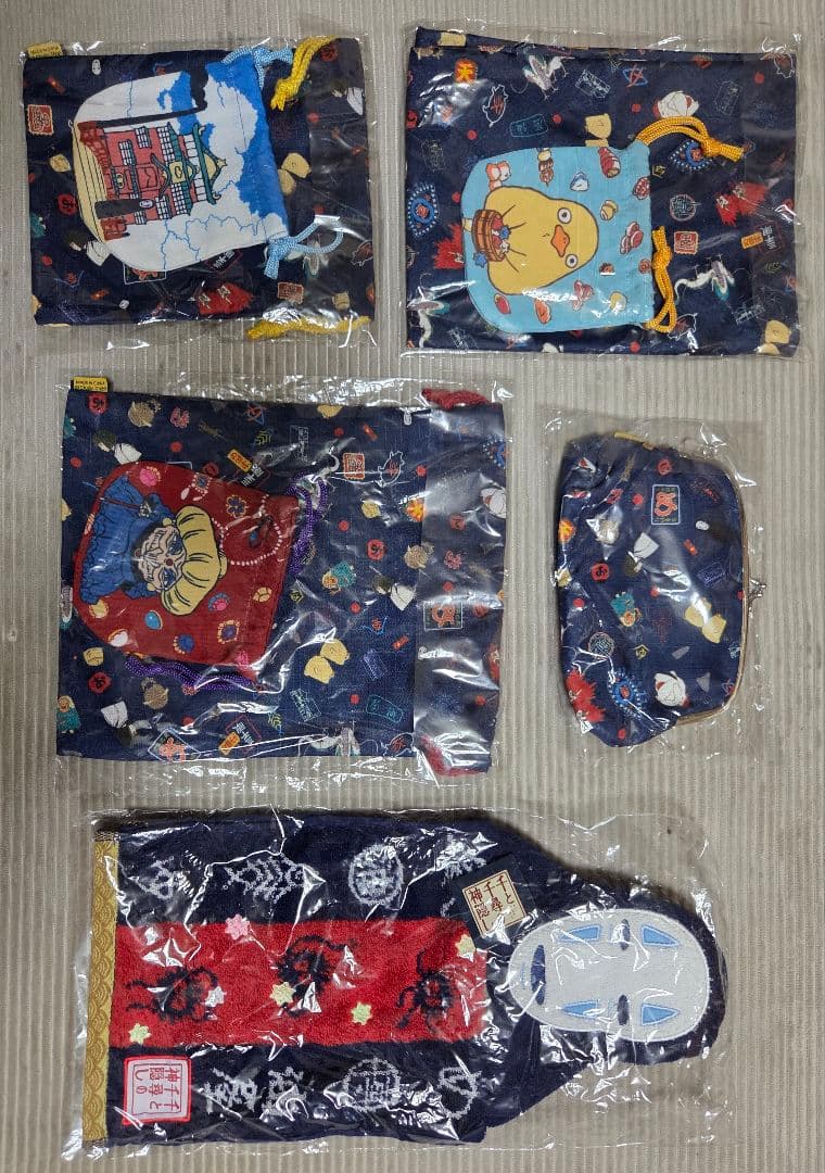 アニメキャラクター柄ポーチセット 5点セット