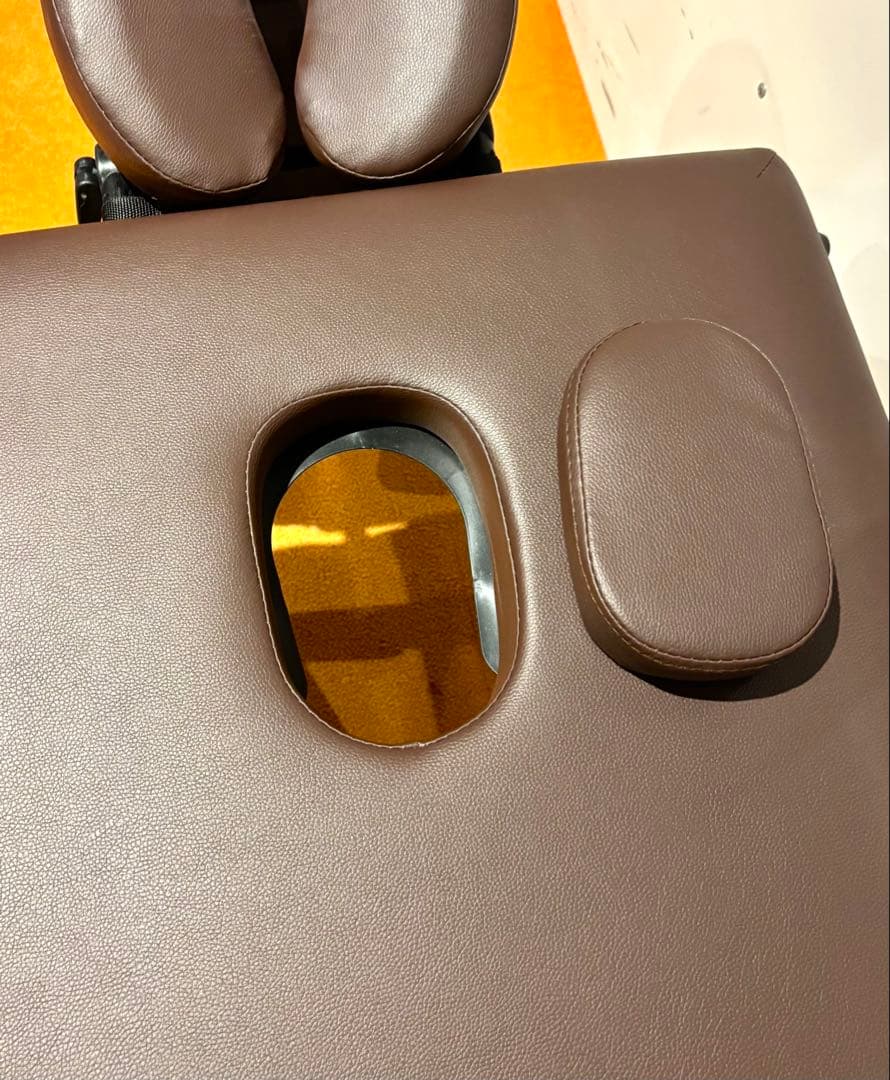 【美品】タンスのゲン 折りたたみ式 マッサージベッド MBD01 有孔 木製