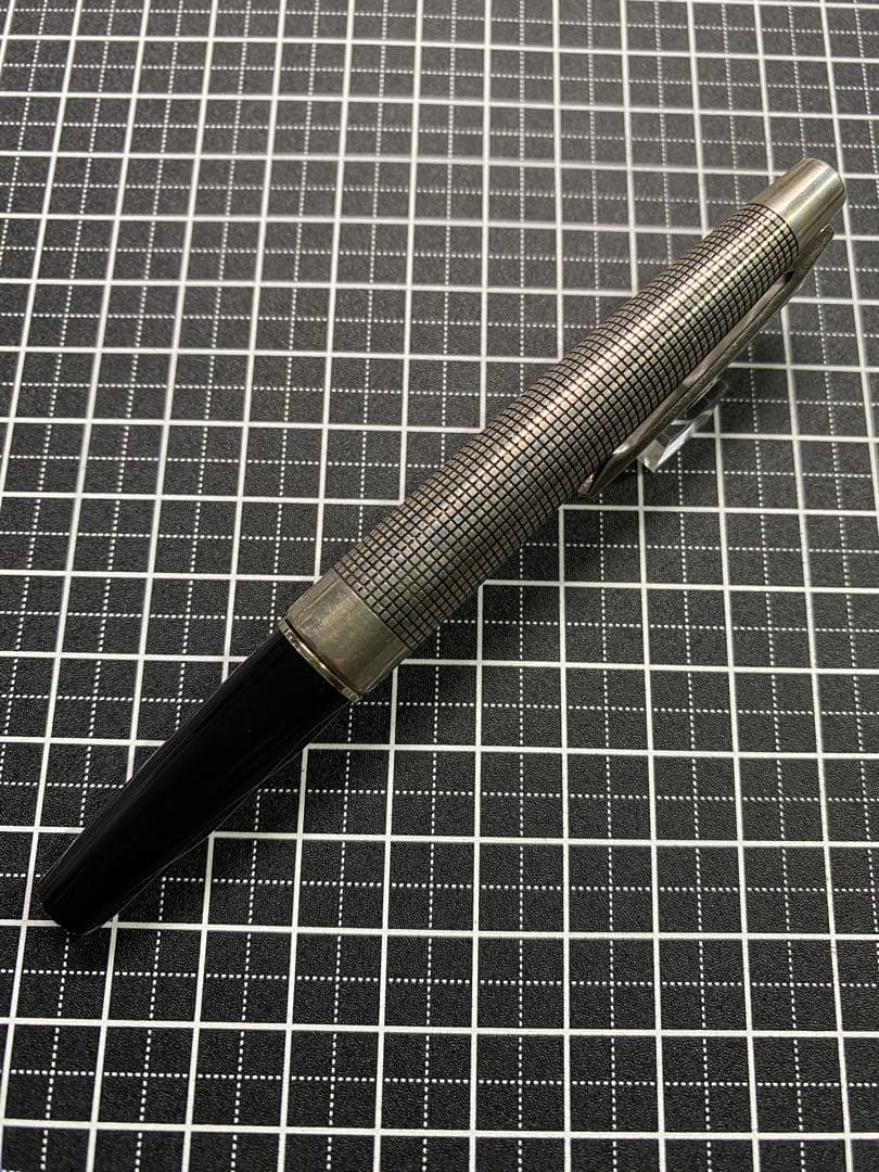 PILOT Elite Stearling-Silver 格子柄　FP 字幅EF