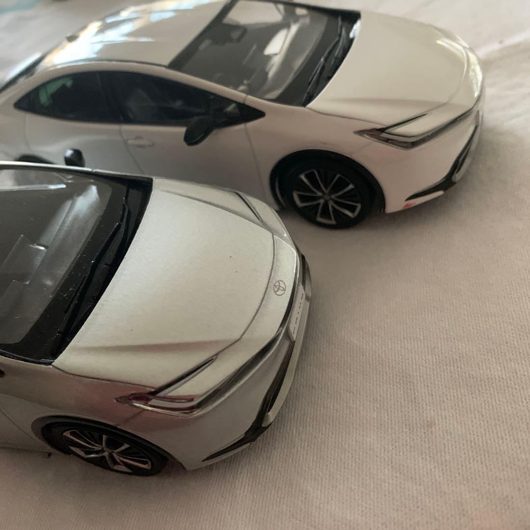 トヨタ新型プリウス　カラーサンプルミニカー1/30スケール