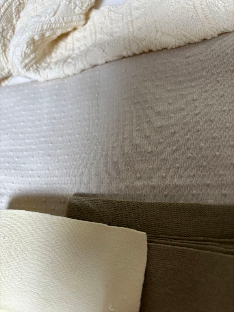 おそろい服　　裏毛ニット