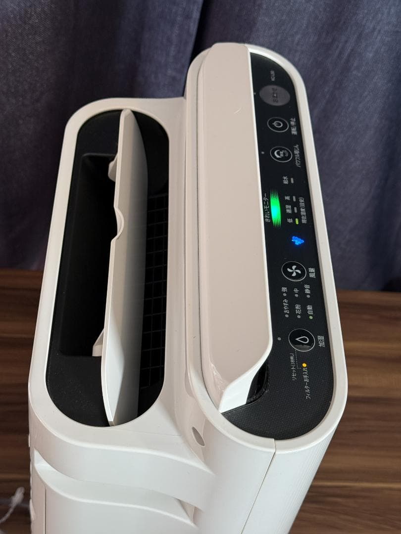 シャープ 加湿空気清浄機 KC-L50-W 高性能フィルター搭載