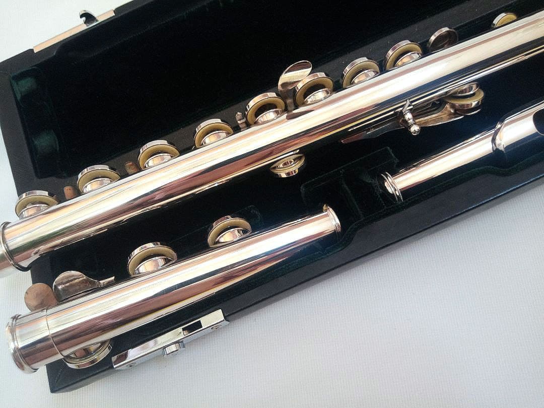 ♦最終価格♦超美品♦管体銀製♦Pearlフルート PF−775♦ポイントアーム