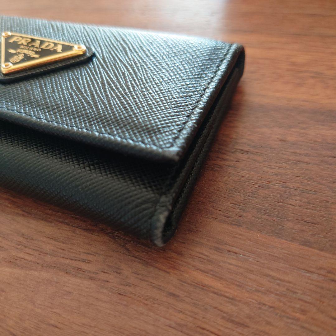 PRADA ブラック 三つ折りキーケース