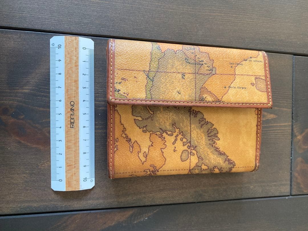 【美品】PRIMA CLASSE プリマクラッセ 三折財布 ホック式（地図柄）