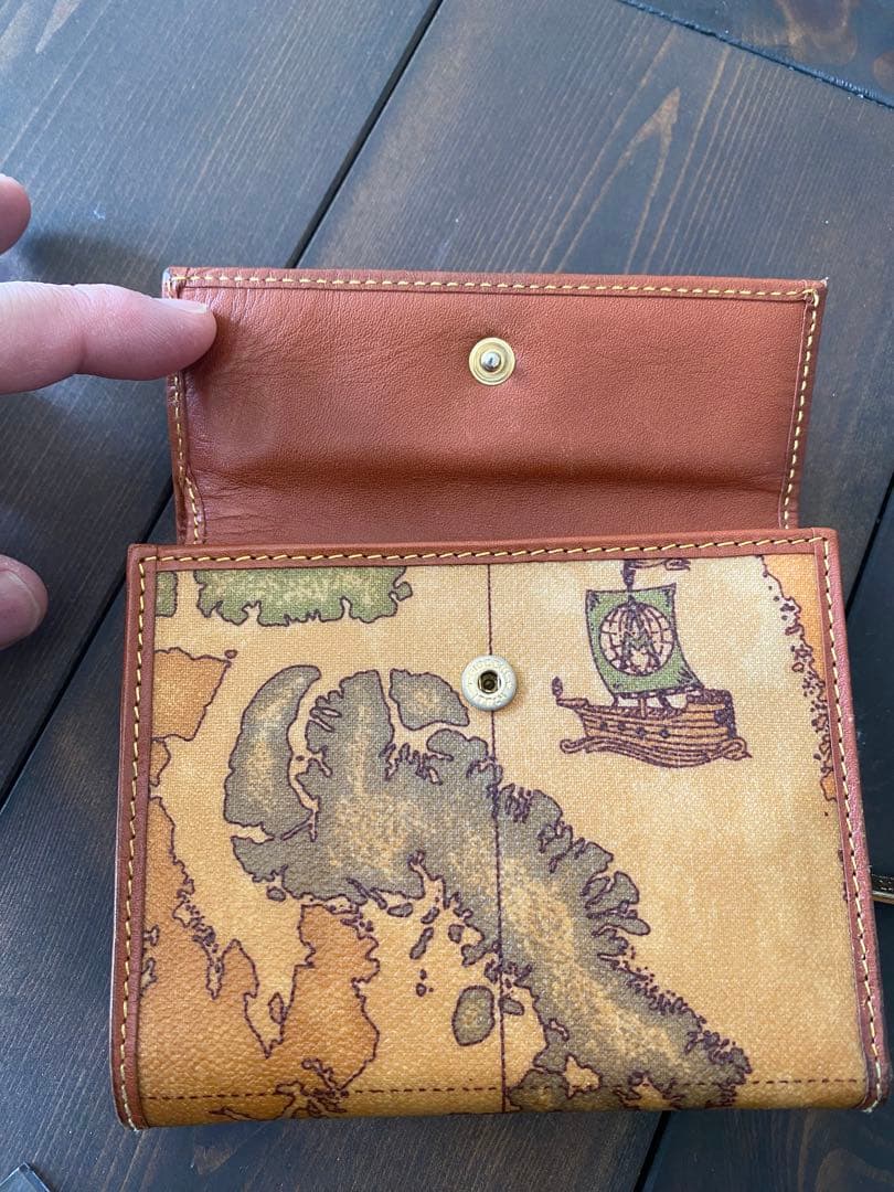 【美品】PRIMA CLASSE プリマクラッセ 三折財布 ホック式（地図柄）