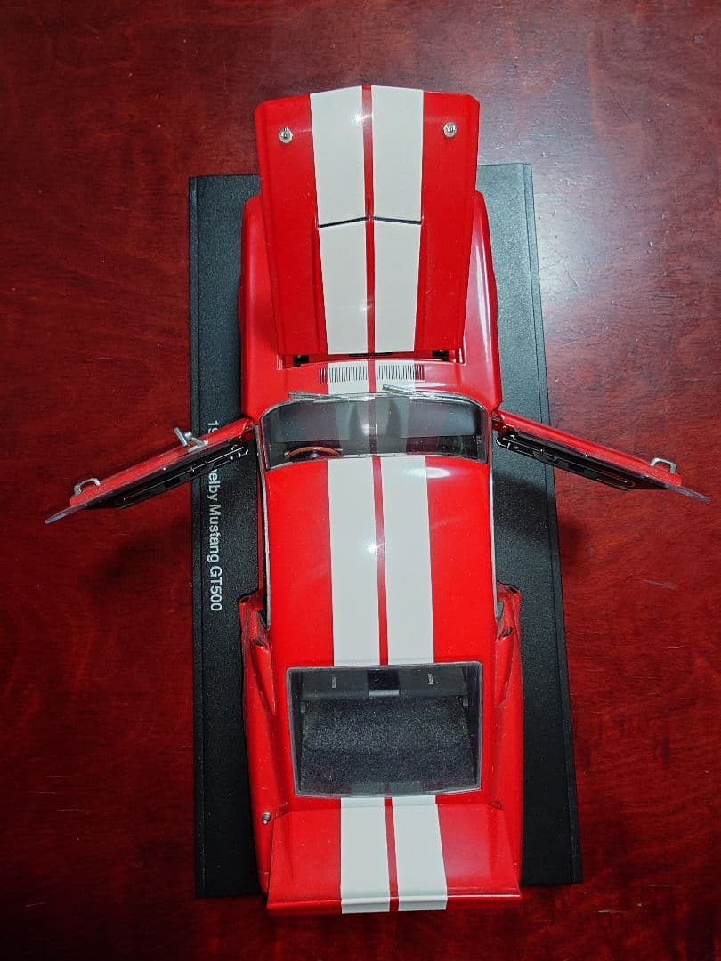 1967 Shelby Mustang GT500 1/18スケールモデル