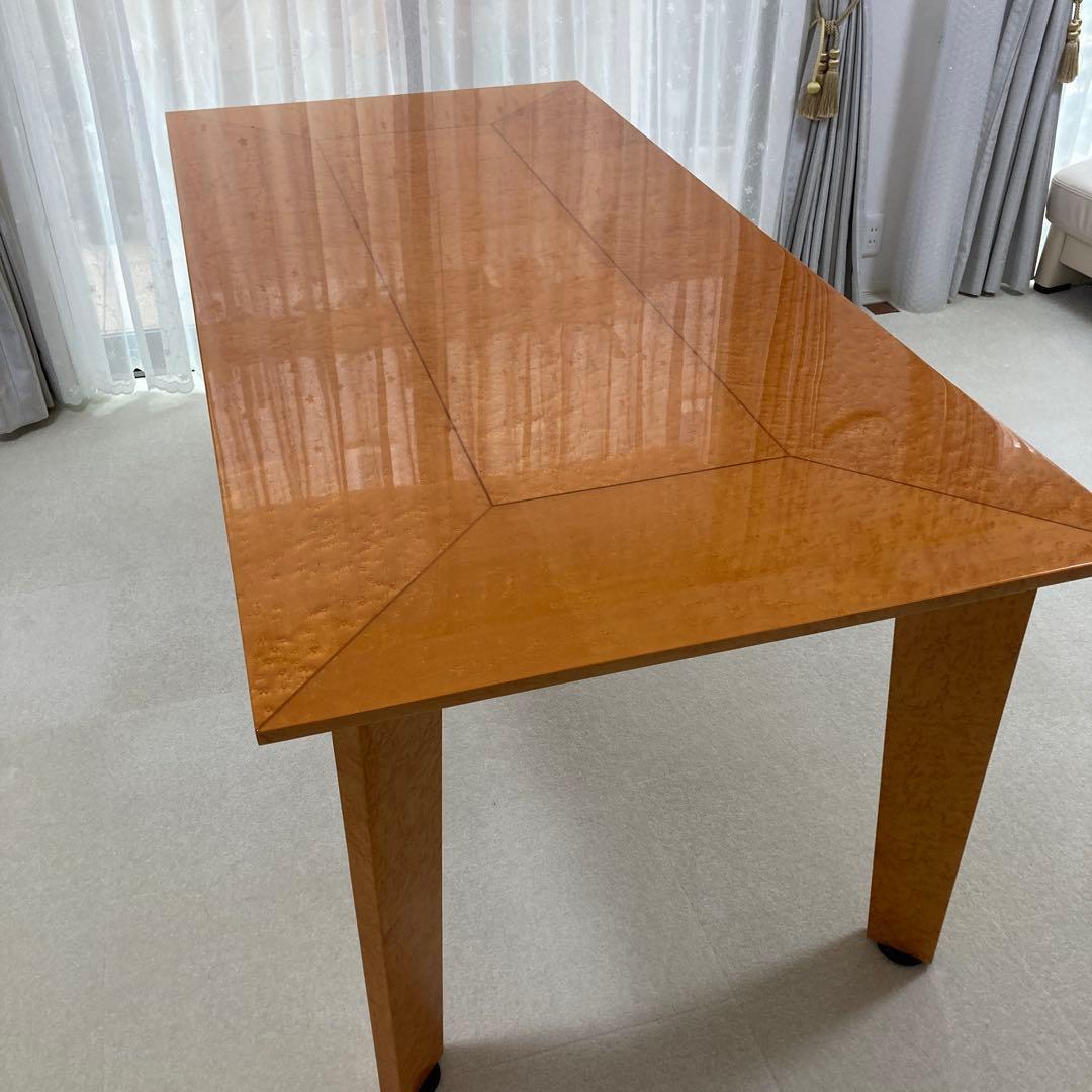 大塚家具　スプレンダー　バーズアイメープルダイニングテーブル