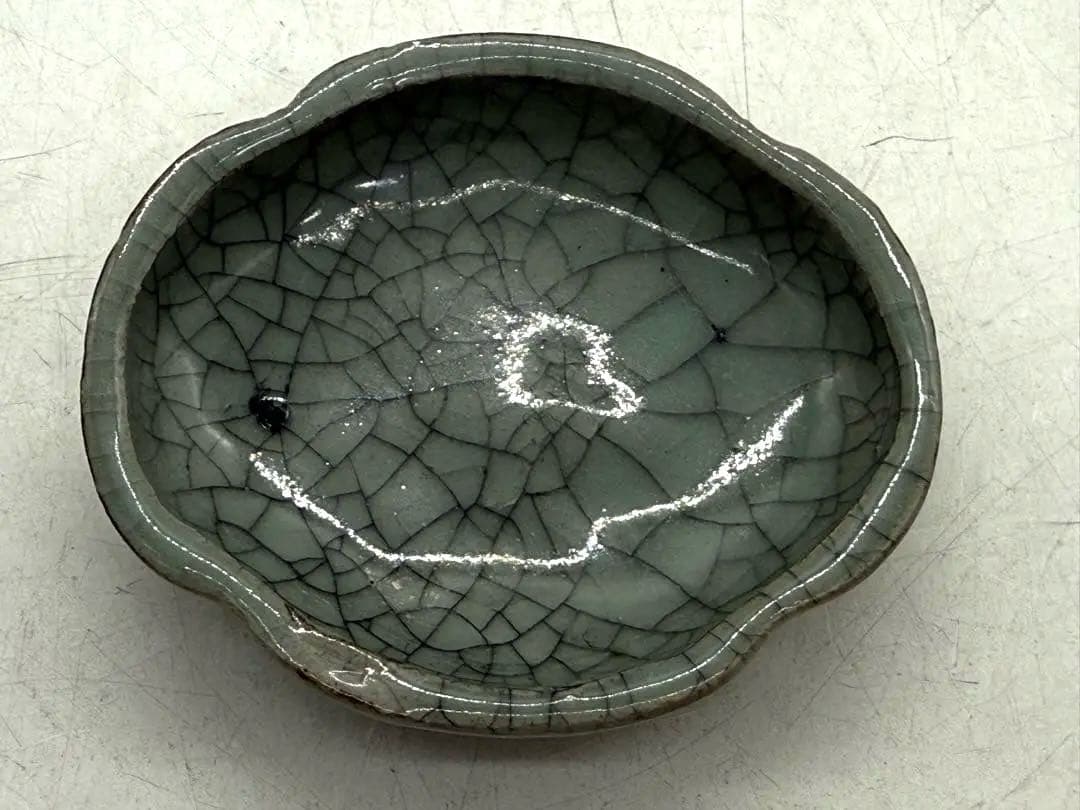 中国　宋時代　青磁海棠型小皿② 磁貫青磁　送料込み251214