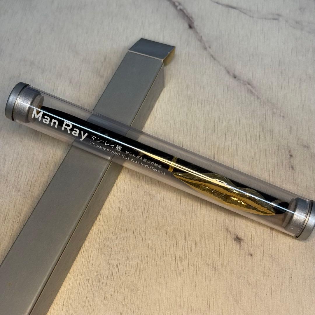 Man Ray 唇型ボールペン