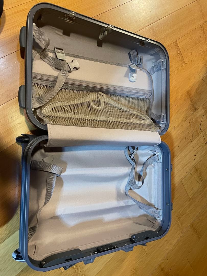 ☆不二家☆　ペコちゃん　キャリーケース