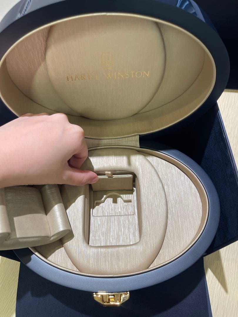 HARRY WINSTON ギフトボックス ネイビー