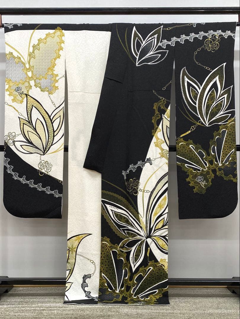 ブランド振袖 豪華 銀通し ストーン 銀彩 身丈165cm パールトーン加工済