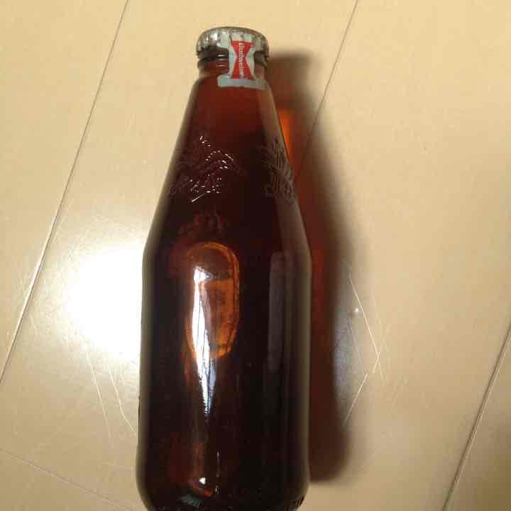 30年以上前の品。1992年物のバドワイザー ビール 未開封 コレクションに