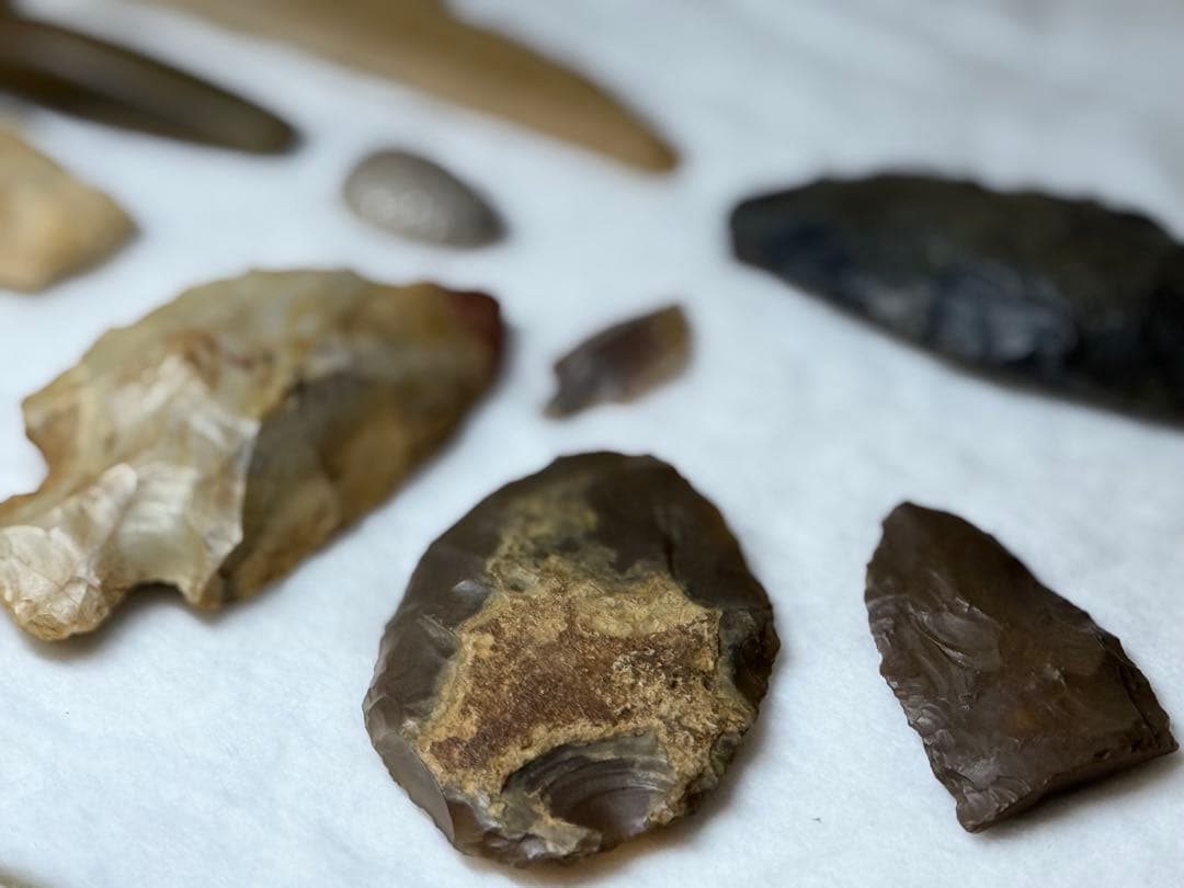 T54 古代コレクション 石器時代 矢尻 石斧 発掘収集品 矢尻全長7.3㎝