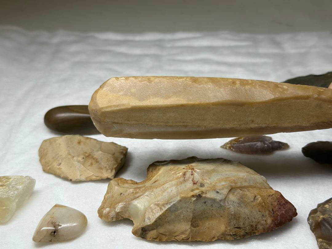 T54 古代コレクション 石器時代 矢尻 石斧 発掘収集品 矢尻全長7.3㎝