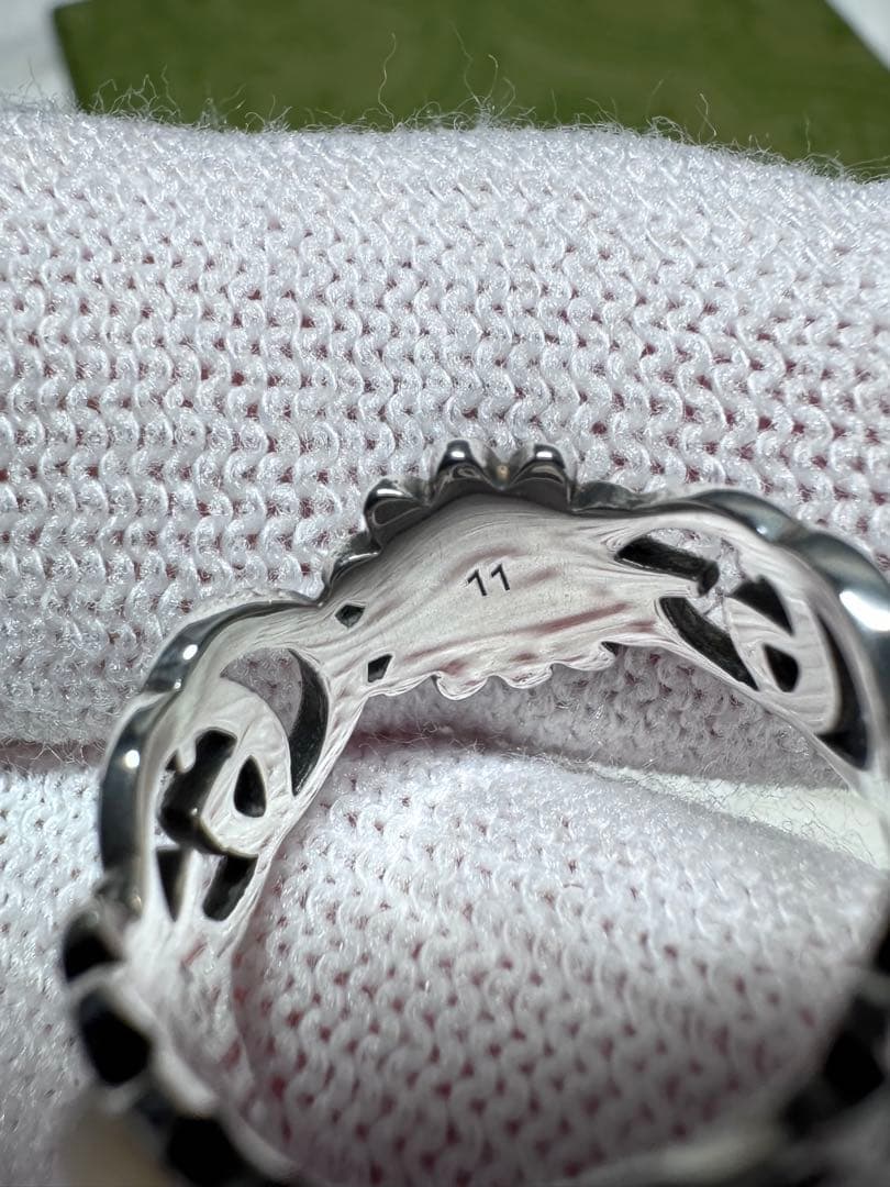 GUCCI シルバーリング フラワーデザイン