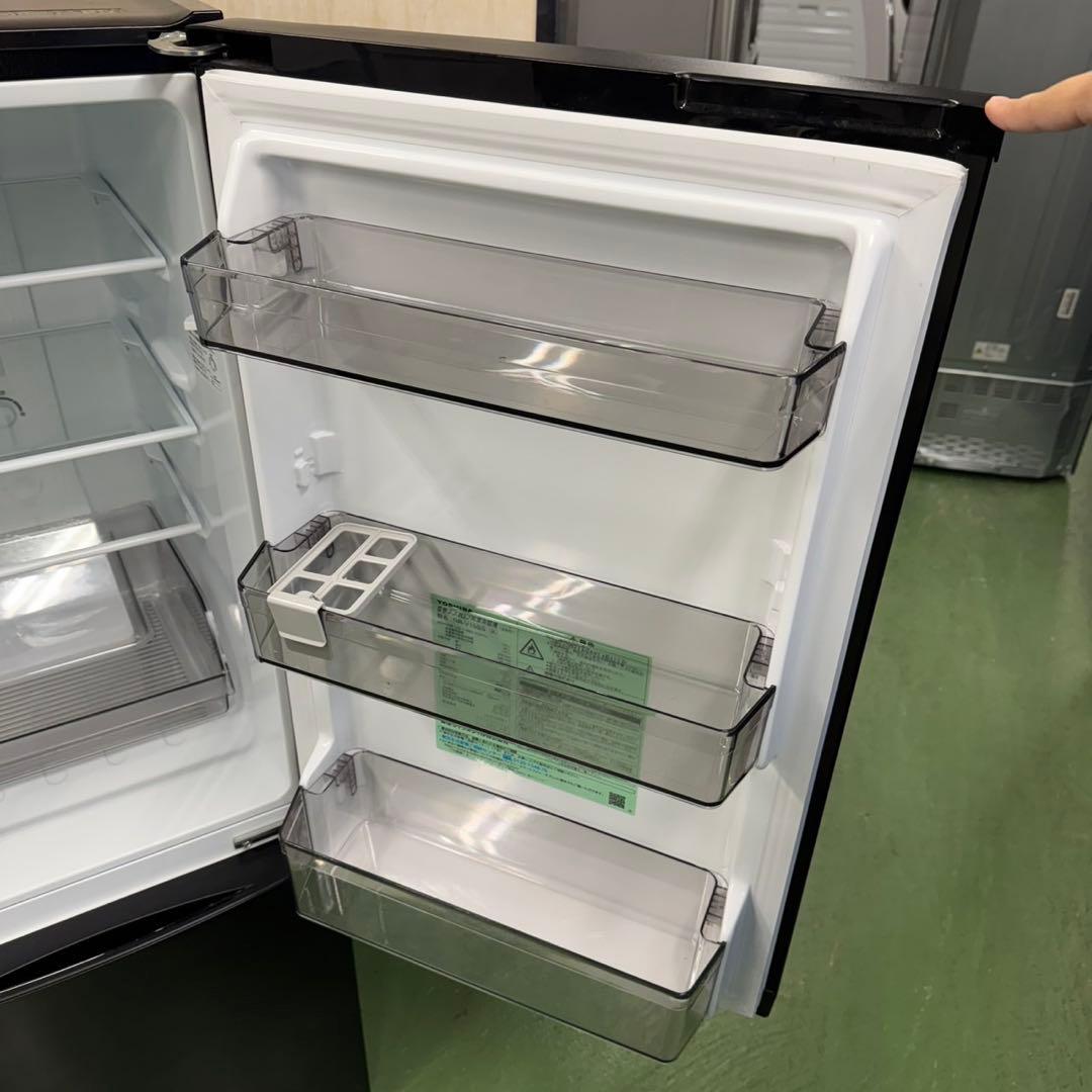 168 冷蔵庫　一人暮らし　小型　極美品　200L弱　超最新　関東配送　極美品