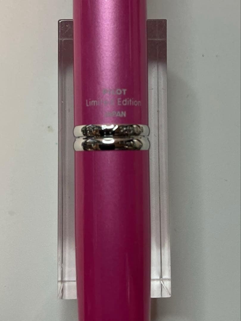 PILOT　パイロット　キャップレス　2011年限定　ピンク　Ｍ-nib　期間割