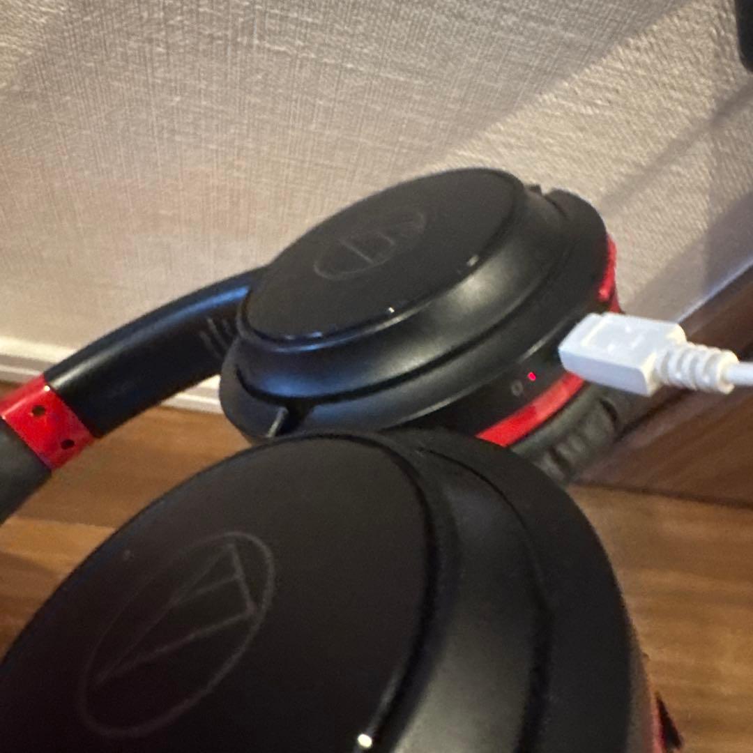 YCF-373 ユーワ製シーリングファンライトとヘッドホンとかばんまとめて。