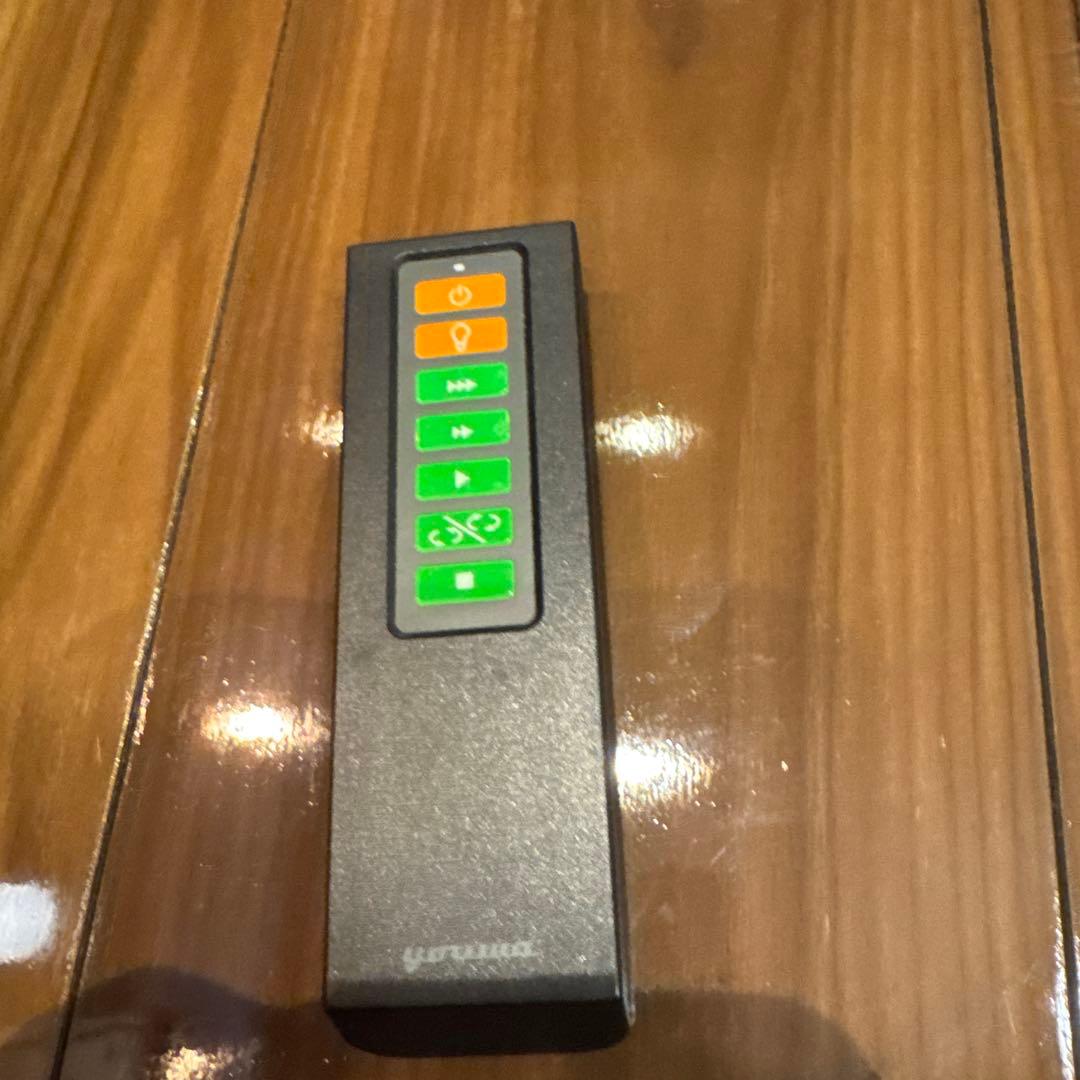 YCF-373 ユーワ製シーリングファンライトとヘッドホンとかばんまとめて。