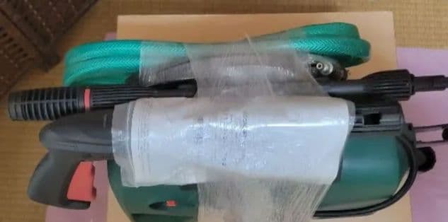 BOSCH高圧洗浄機　(未使用展示品)