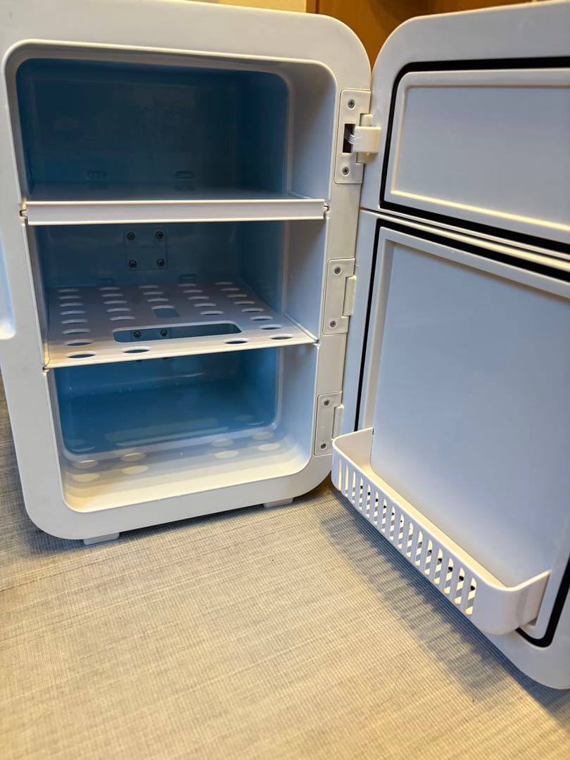 冷蔵庫 小型 20L ミニ冷蔵庫 LCD温度表示 冷温庫 ペルチェ式