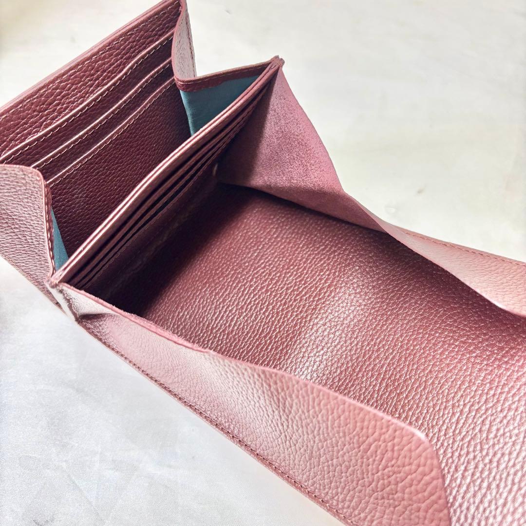 【美品】　アタオ　ロトロ　二つ折り財布　コンパクトウォレット　馬車　シボ革　人気