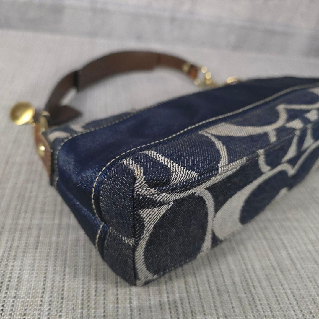 希少柄　コーチ　ソーホー　アクセサリーポーチ　ショルダーバッグ　シグネチャー