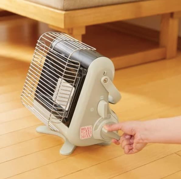 ○新品 イワタニ カセットガスストーブ 2022年モデル CB-STV-MYD2