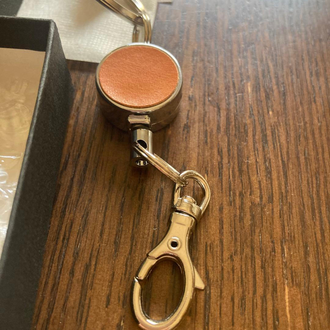 NHK どーもくん　天然皮革　栃木レザー リール付きパスケース