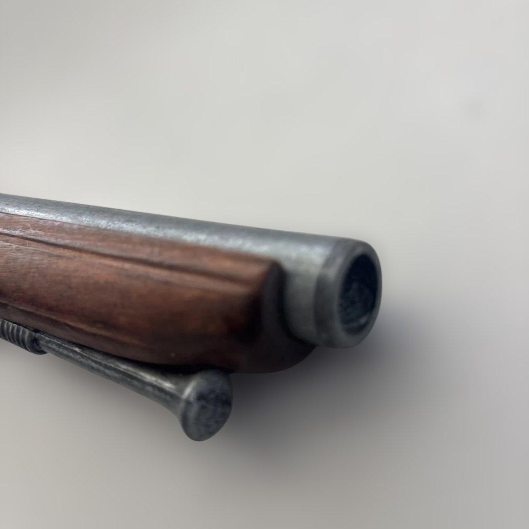 モデルガン 木製 金属製 精緻な彫刻