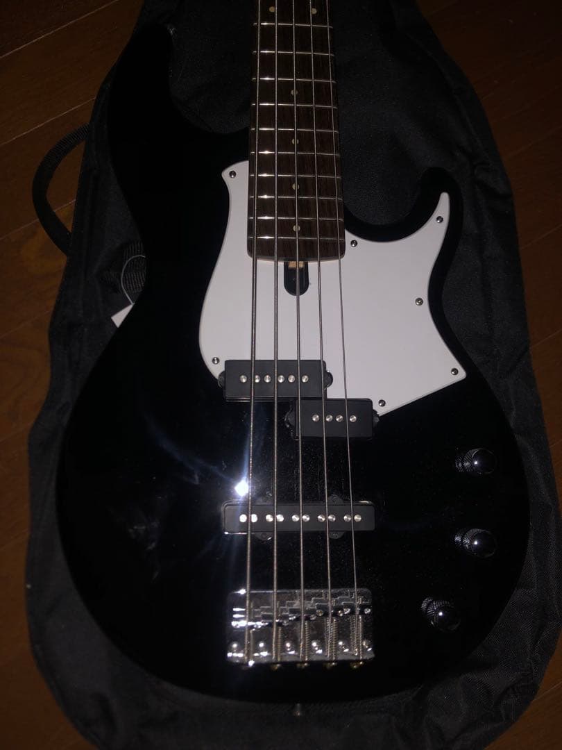 Yamaha Broad Bass 5弦ベース